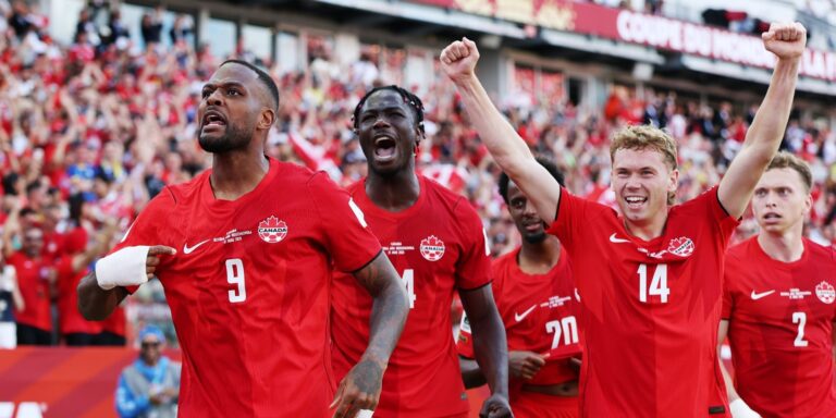 Canadá empata con Bosnia en su debut mundialista