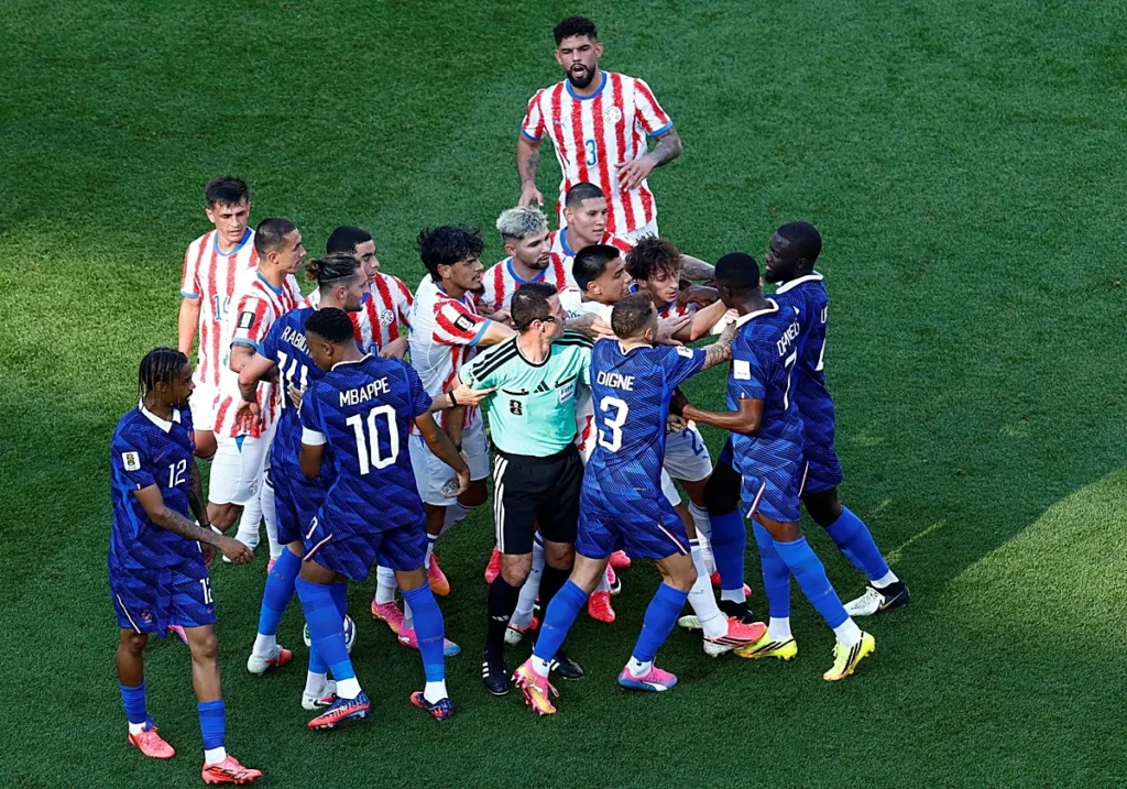 Francia elimina a Paraguay y avanza a cuartos 2 Francia elimina a Paraguay y avanza a cuartos