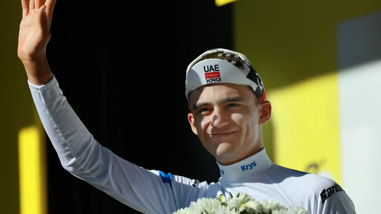 Isaac del Toro hace historia con podio en el Tour de Francia