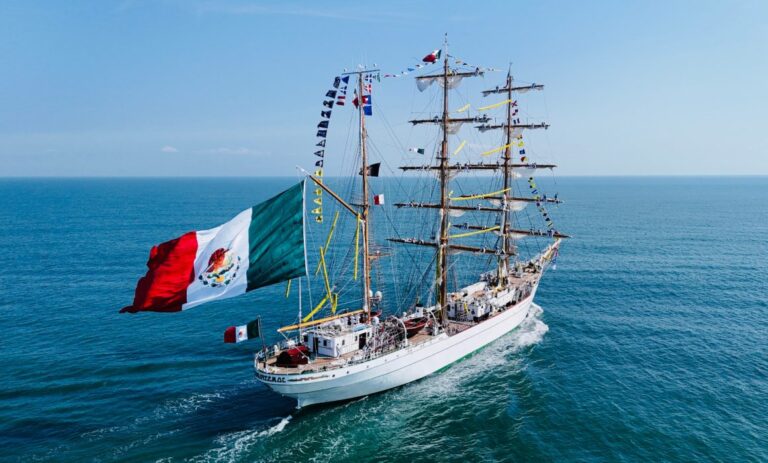 Buque Cuauhtémoc inicia crucero de instrucción de tres meses