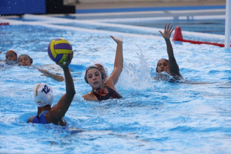 México avanza a semifinales en waterpolo femenil