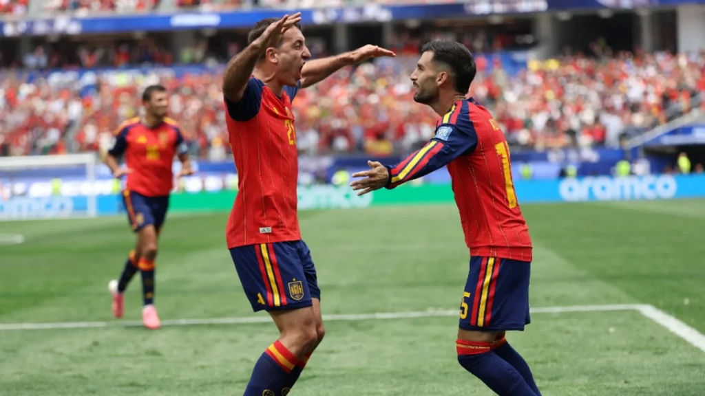 España golea a Austria y avanza a octavos del Mundial 1 España golea a Austria y avanza a octavos del Mundial