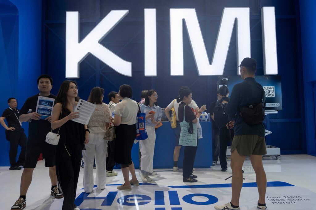EU acusa a Moonshot AI de robar tecnología para Kimi 2 EU acusa a Moonshot AI de robar tecnología para Kimi