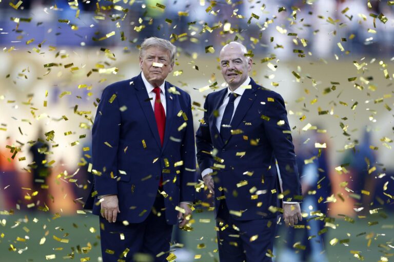 Trump e Infantino reciben abucheos en la final del Mundial
