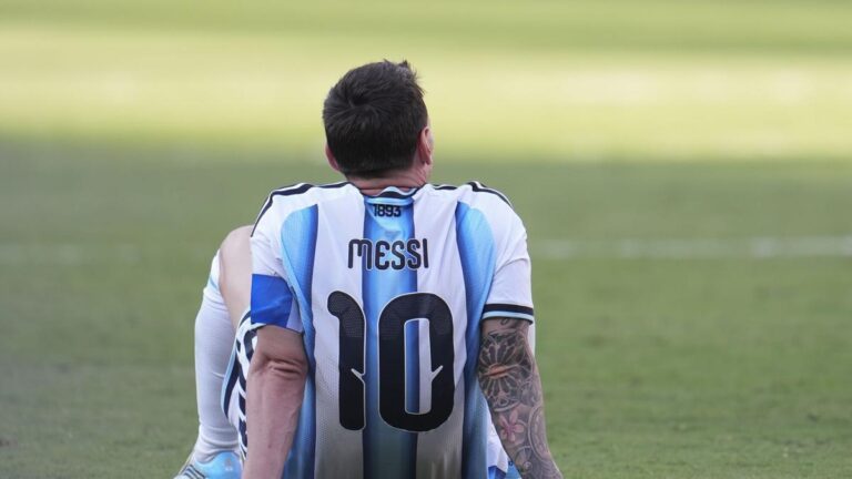 Lionel Messi regresa a Rosario tras perder la final del Mundial