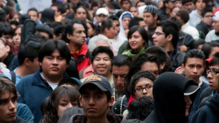 4.5 millones de jóvenes en México no estudian ni trabajan