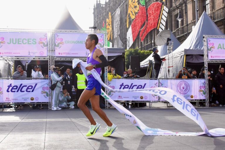Cristhian Pacheco conquista el Maratón de la CDMX