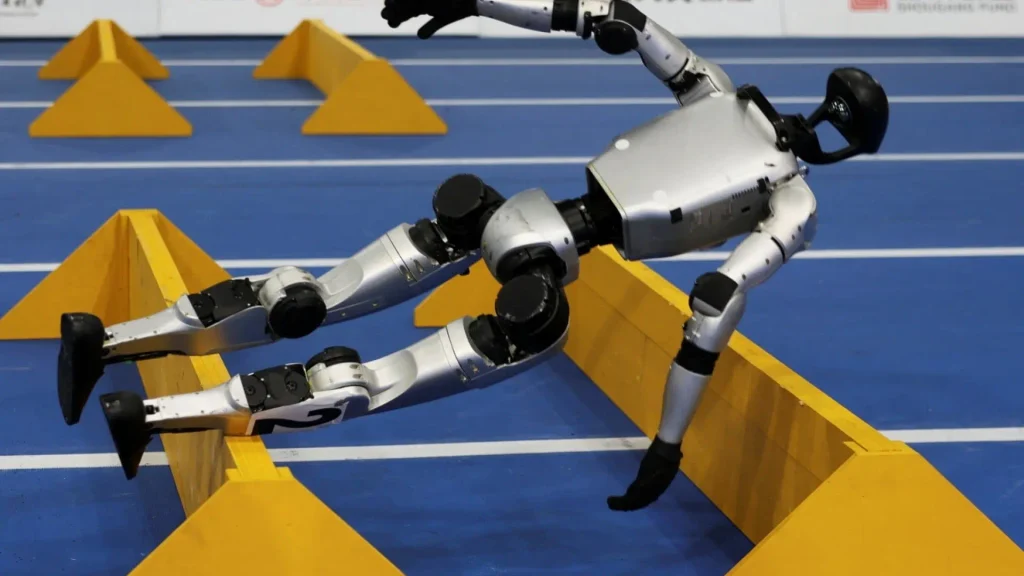 Robot humanoide rompe récord de 100 metros en Pekín 3 Robot humanoide rompe récord de 100 metros en Pekín