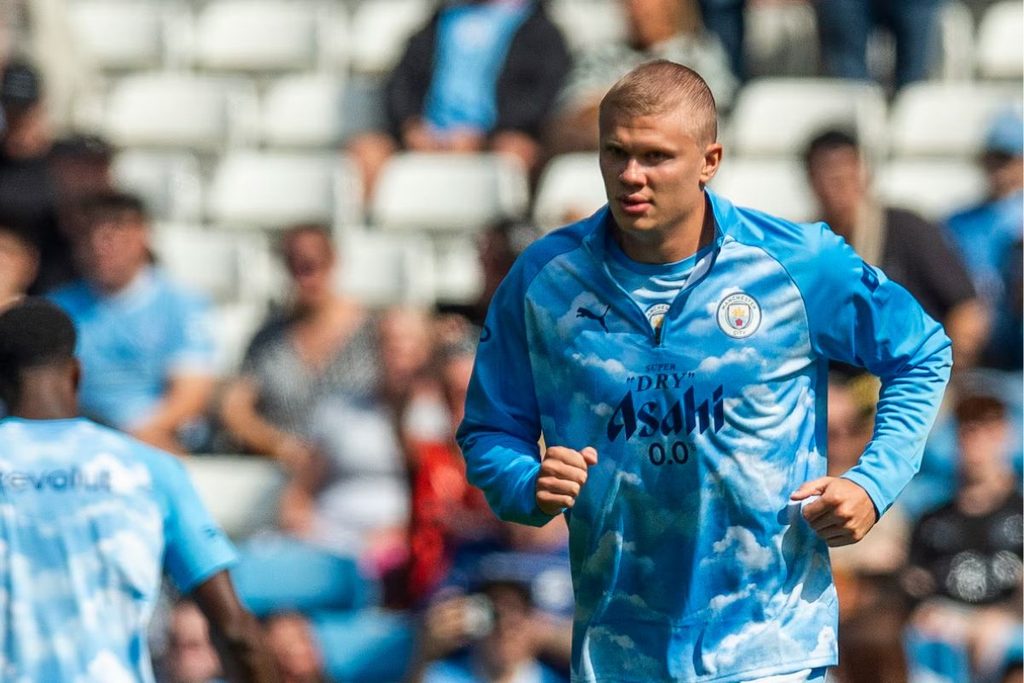 Erling Haaland sorprende con corte militar antes de la Premier 1 Erling Haaland sorprende con corte militar antes de la Premier