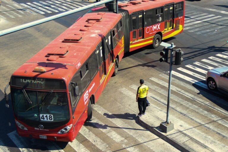 Transporte urbano en México crece 1.4% en junio