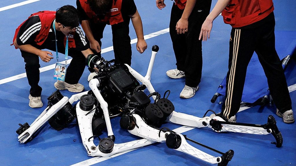 Robot humanoide rompe récord de 100 metros en Pekín 2 Robot humanoide rompe récord de 100 metros en Pekín
