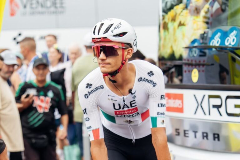 Isaac del Toro gana prólogo de la Vuelta a Alemania