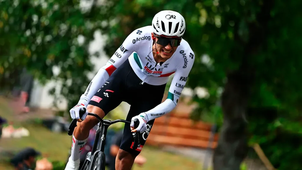 Isaac del Toro gana prólogo de la Vuelta a Alemania 1 Isaac del Toro gana prólogo de la Vuelta a Alemania