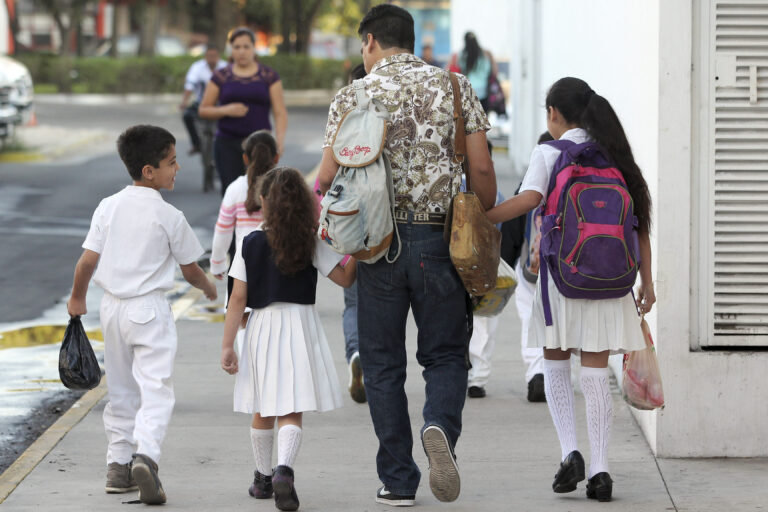 Regreso a clases 23.3 millones de alumnos en México