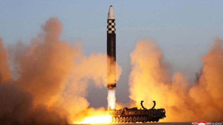 Corea del Norte lanza más de 10 misiles balísticos durante ejercicios militares con EU