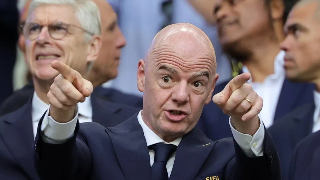 Exfutbolistas piden un “cambio” en la FIFA 1 Exfutbolistas piden un “cambio” en la FIFA