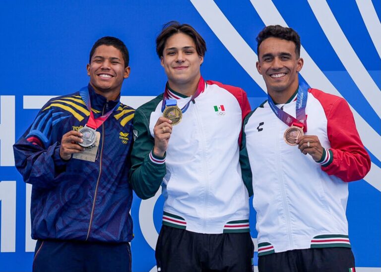 México gana oro dramático en clavados sincronizados