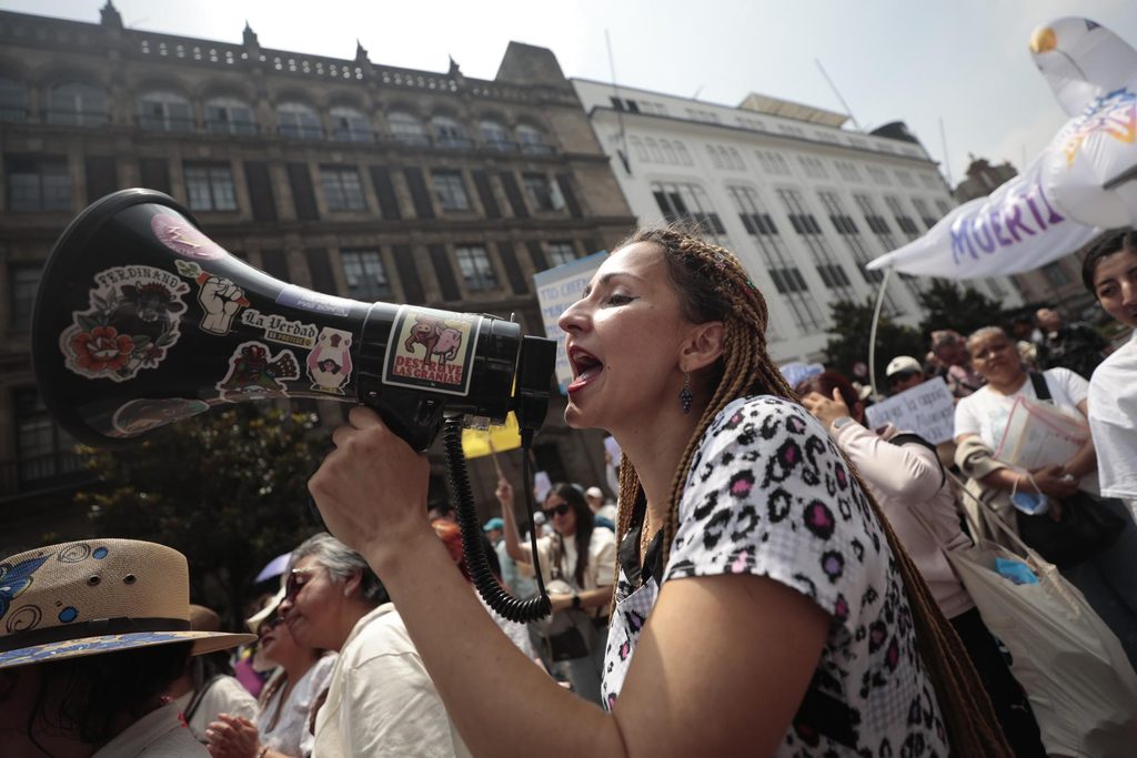 Pacientes marchan en CDMX por la legalización de la eutanasia 1 Pacientes marchan en CDMX por la legalización de la eutanasia