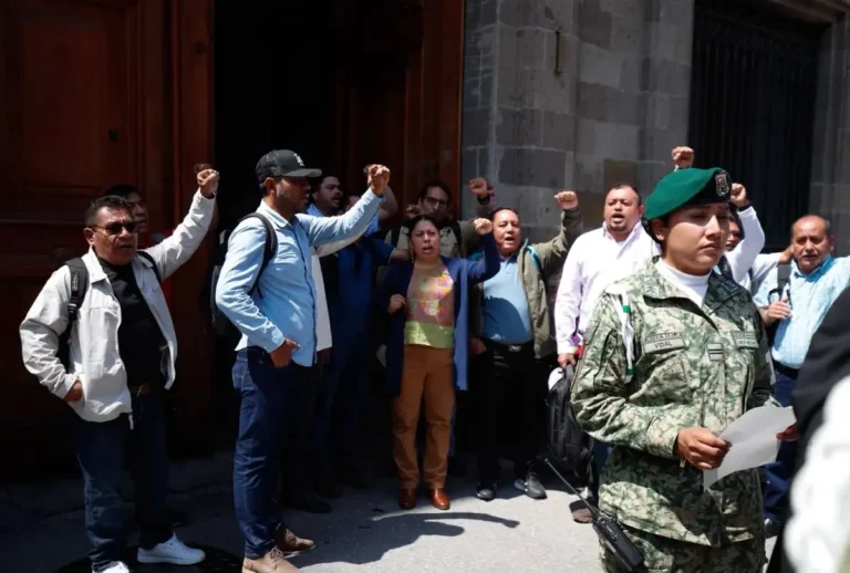 Sección 22 acuerda con Sheinbaum recursos para escuelas