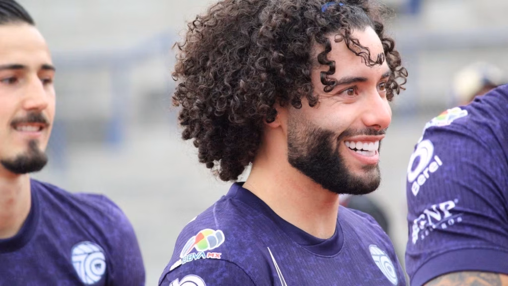 César “Chino” Huerta regresa a Pumas tras su paso por Europa 1 César “Chino” Huerta regresa a Pumas tras su paso por Europa