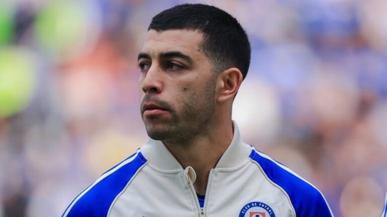 Erik Lira, a un paso del futbol europeo