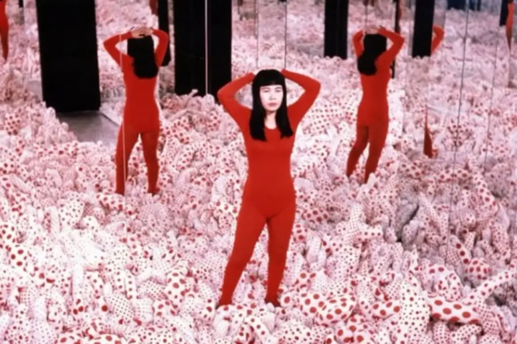 Muere Yayoi Kusama, artista japonesa, a los 97 años 1 Muere Yayoi Kusama, artista japonesa, a los 97 años