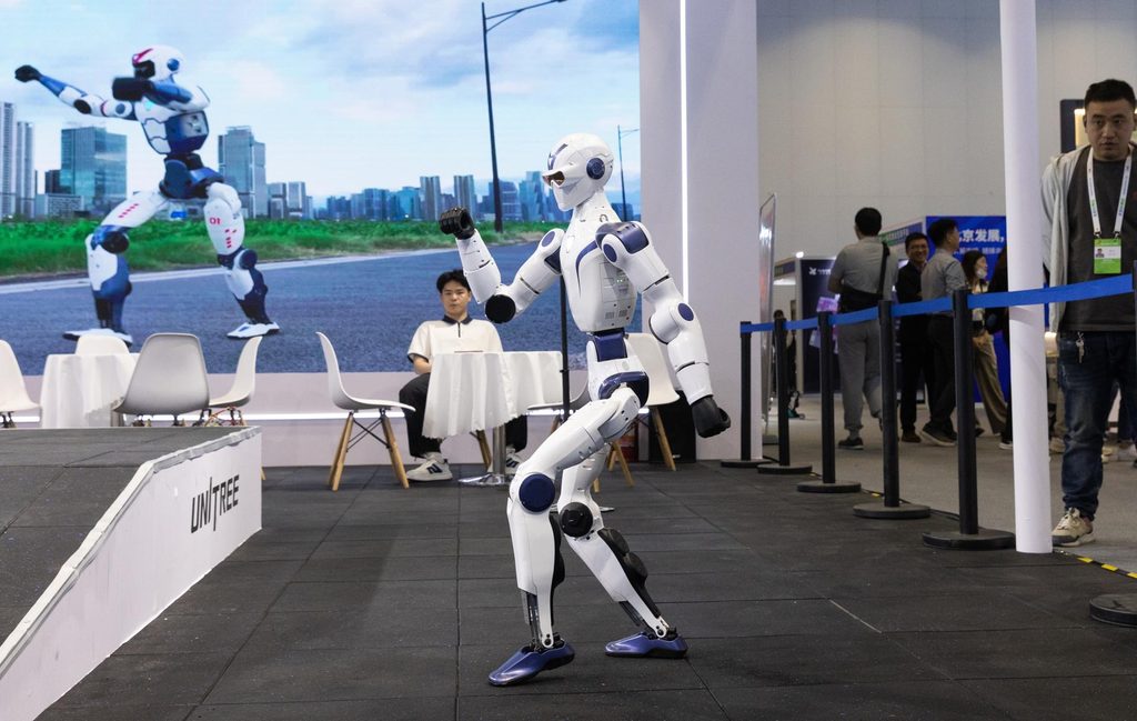 Robots humanoides en China avanzan de las demostraciones al trabajo real 3 Robots humanoides en China avanzan de las demostraciones al trabajo real