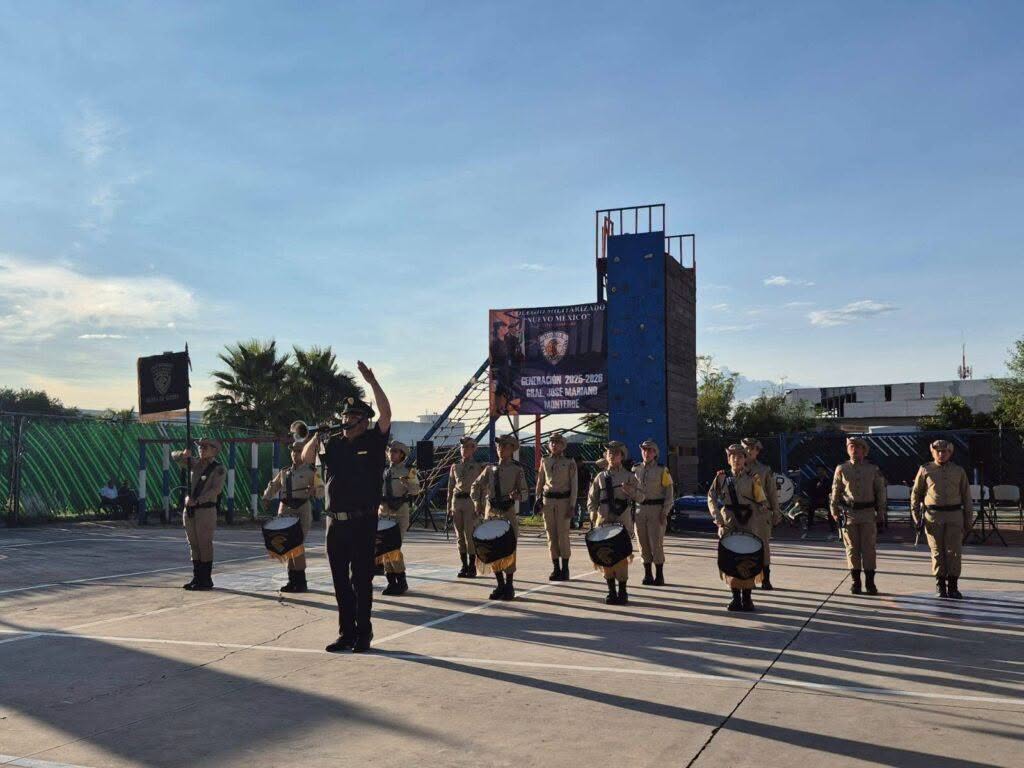 Escuelas militarizadas mantienen cursos pese a prohibición de la SEP 1 Escuelas militarizadas mantienen cursos pese a prohibición de la SEP