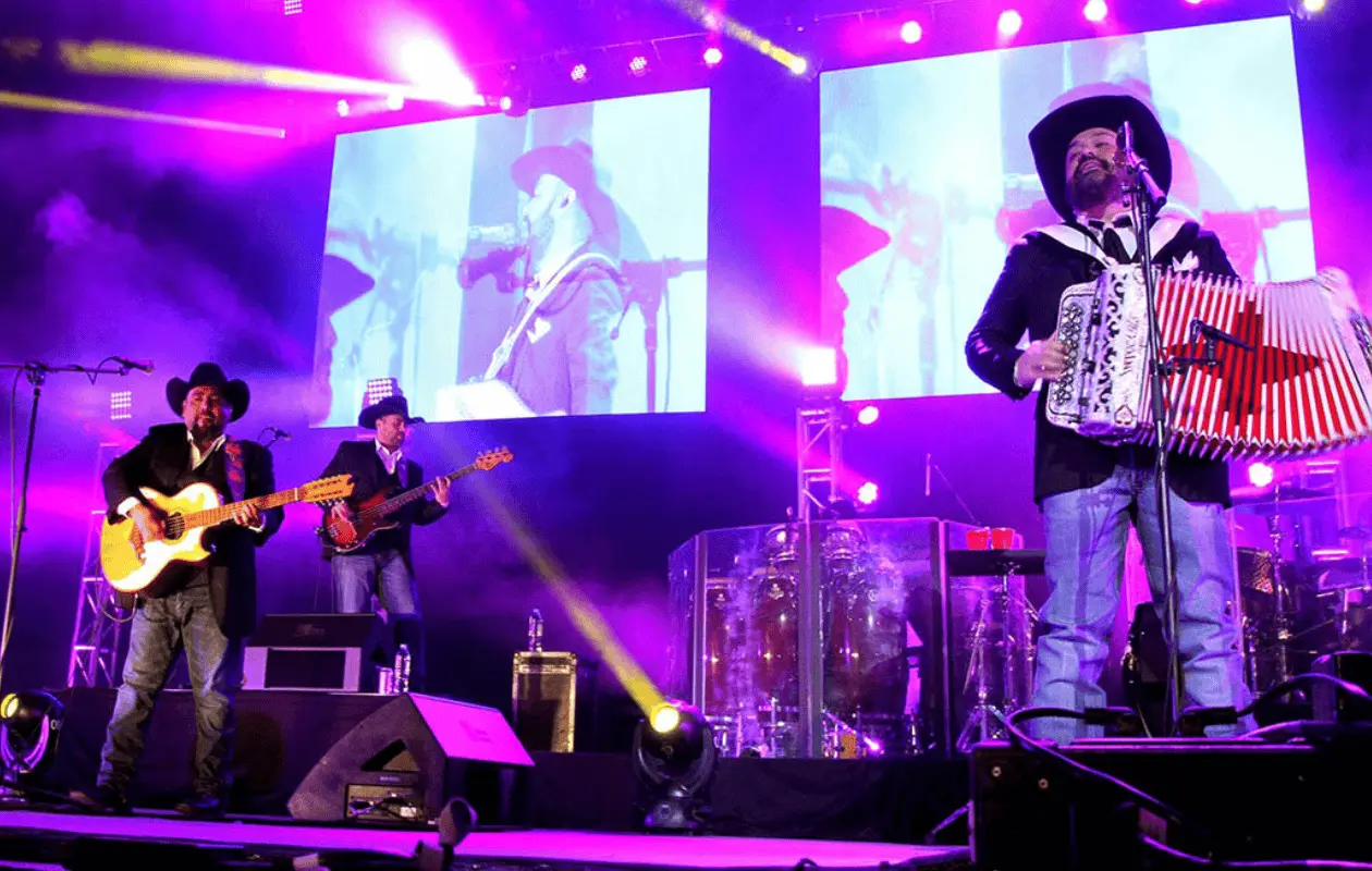 1 Intocable dará concierto en el Zócalo el 15 de septiembre