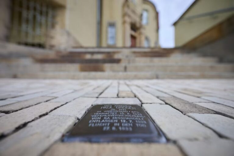 Alemania: Heidenau frena placas en memoria del Holocausto