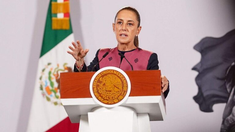 Sheinbaum insiste en limitar doble nacionalidad para gobernantes