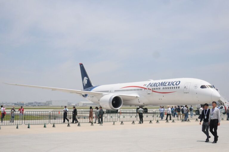 Investigan posible filtración de datos de Aeroméxico