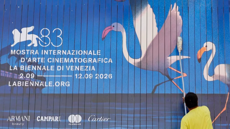 Venecia apuesta por el cine político ante la crisis de Hollywood
