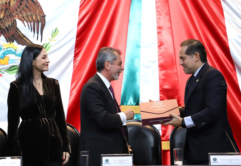 Hacienda presenta Paquete Económico 2027 con más controles al comercio de combustibles 1 Hacienda presenta Paquete Económico 2027 con más controles al comercio de combustibles