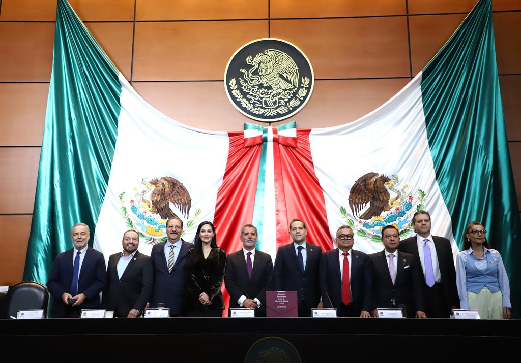 Hacienda presenta Paquete Económico 2027 con más controles al comercio de combustibles 2 Hacienda presenta Paquete Económico 2027 con más controles al comercio de combustibles