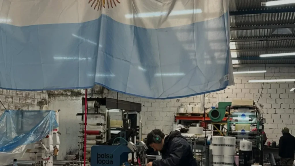 Más de 31 mil empresas cerraron en Argentina con Milei 1 Más de 31 mil empresas cerraron en Argentina con Milei