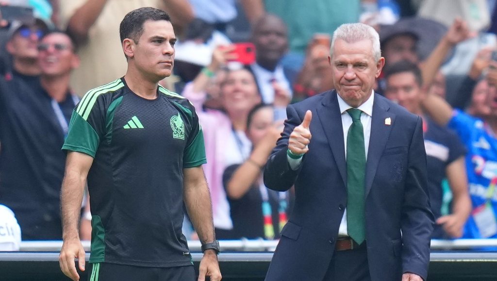 Javier Aguirre, opción del Valencia para salir del descenso 2 Javier Aguirre, opción del Valencia para salir del descenso