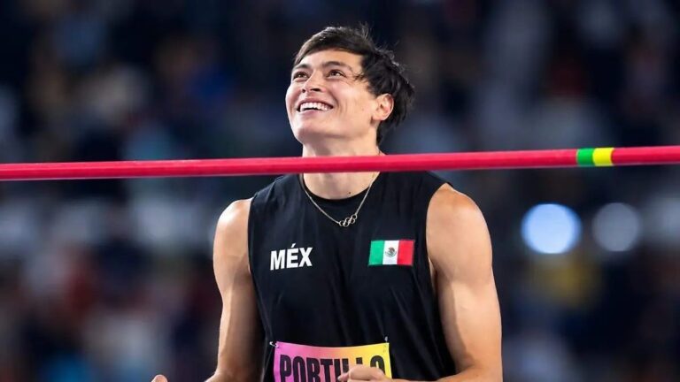 Erick Portillo gana bronce en salto de altura