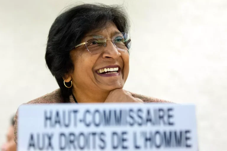 Navi Pillay dedica el Nobel de la Paz a víctimas de crímenes