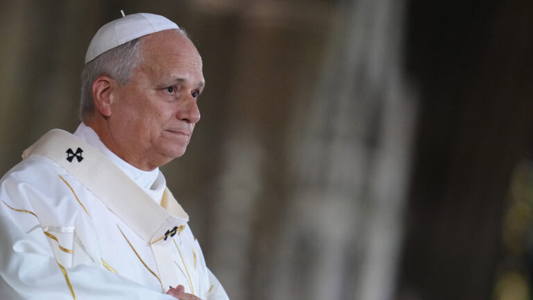Gobierno de México desea pronta recuperación al papa León XIV
