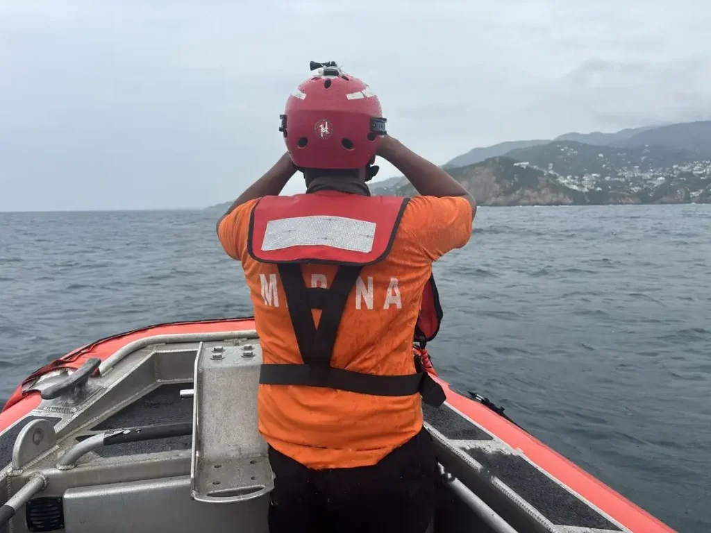 Semar mantiene búsqueda de hombre desaparecido en Acapulco 1 Semar mantiene búsqueda de hombre desaparecido en Acapulco