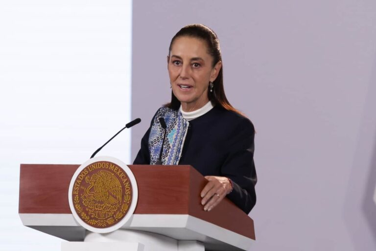 Sheinbaum destaca crecimiento económico y reducción de la pobreza en México
