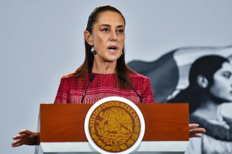 Sheinbaum reconoce insuficiencias en el sector salud ante protestas del IMSS