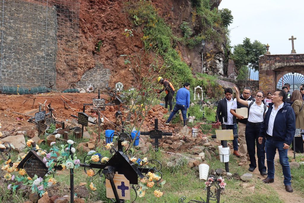 Día de Muertos: cerrarán el panteón de Janitzio 1 Día de Muertos: cerrarán el panteón de Janitzio