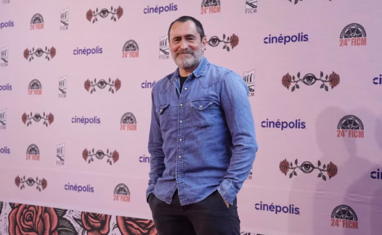 Demián Bichir defiende a migrantes y presenta dos filmes