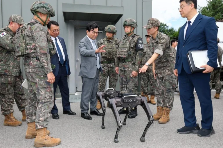 Corea del Sur inaugura su primera base militar de IA
