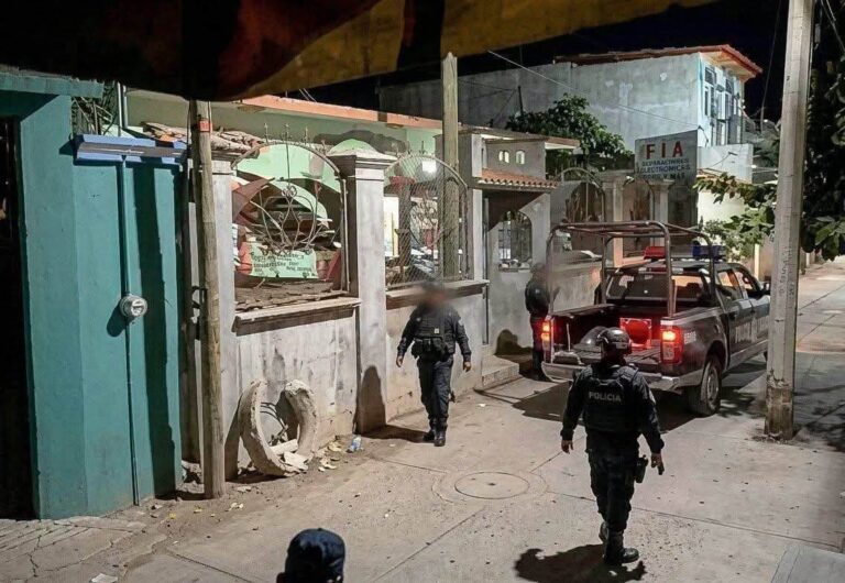 Detienen a dos por ataque a casa de Elvis Guerra