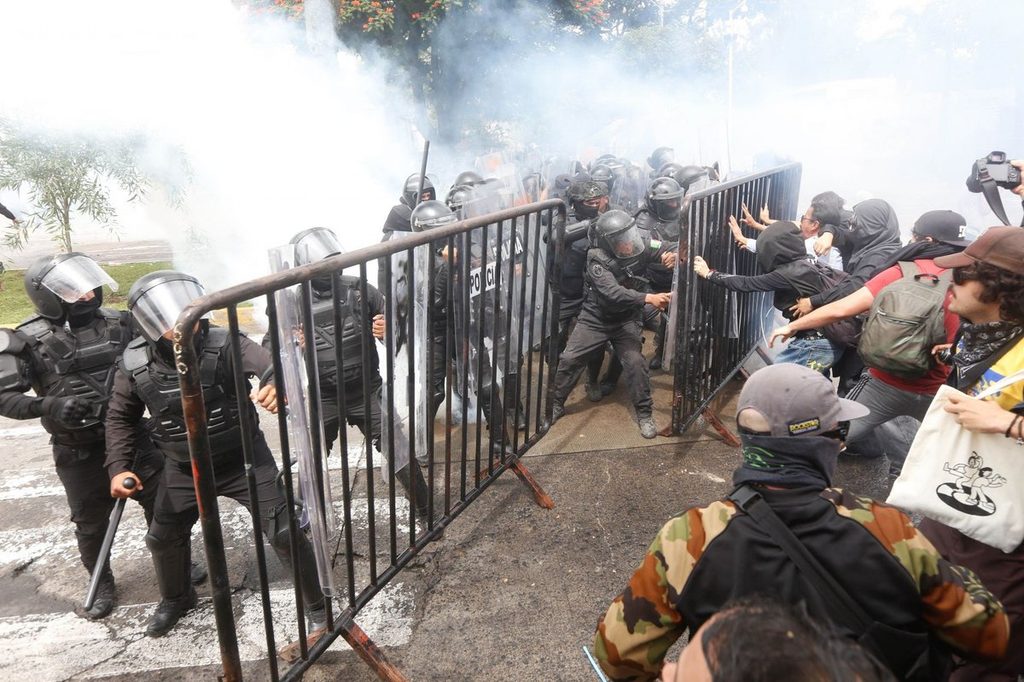 Liberan a solo 18 detenidos tras protesta por agua en Jalisco 1 Liberan a 18 detenidos tras protesta por agua en Jalisco