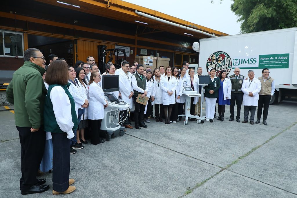 IMSS arranca distribución de equipo médico de alta tecnología para 39 hospitales en 19 estados 7 IMSS distribuye equipo médico de alta tecnología a 39 hospitales