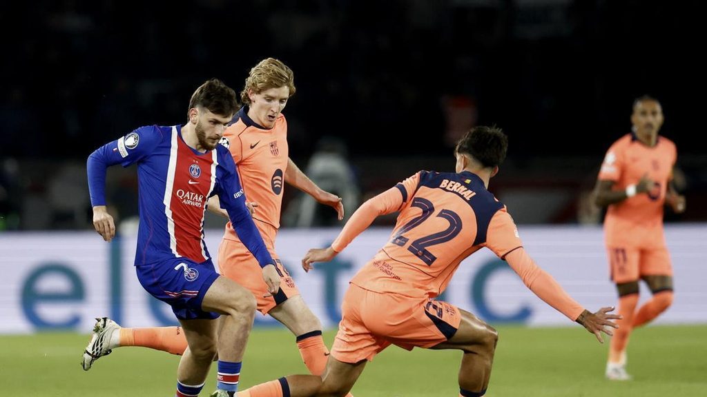 PSG vence 4-2 al Barcelona y acaba con su invicto 2 PSG vence 4-2 al Barcelona y acaba con su invicto